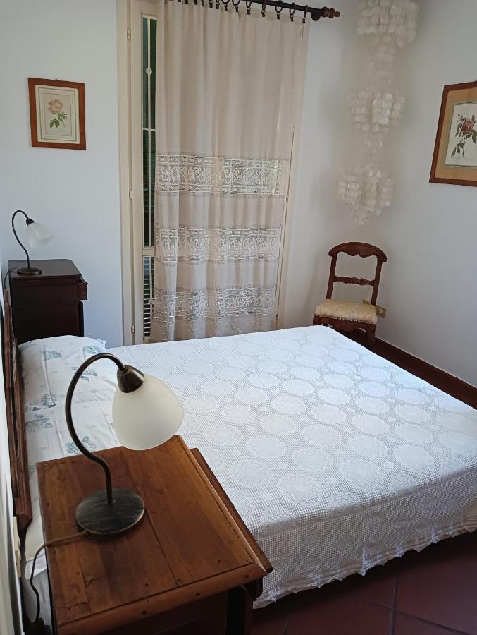 Villetta Con Giardino A Due Passi Dal Mare Imperia Exterior foto