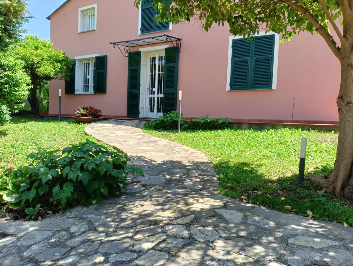 Villetta Con Giardino A Due Passi Dal Mare Imperia Exterior foto